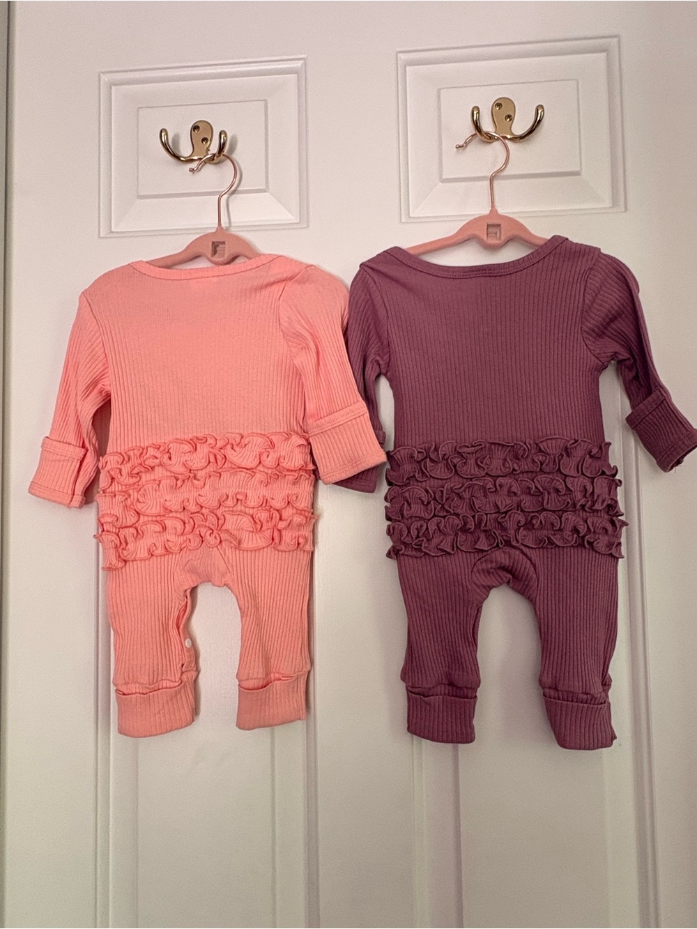 *TWIN* large twin lot. 8 outfits. All brand new. - Picture 4 of 10